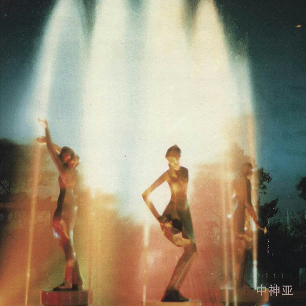 少女戲水(3).jpg 少女戲水(3).jpg