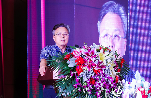 參會(huì)009.jpg 參會(huì)009.jpg